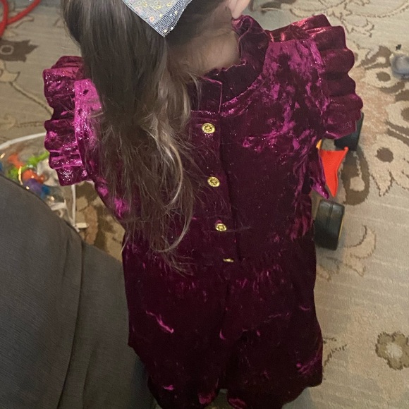 Genuine Kids From OshKosh Jumpsuit - Picture 4 of 7